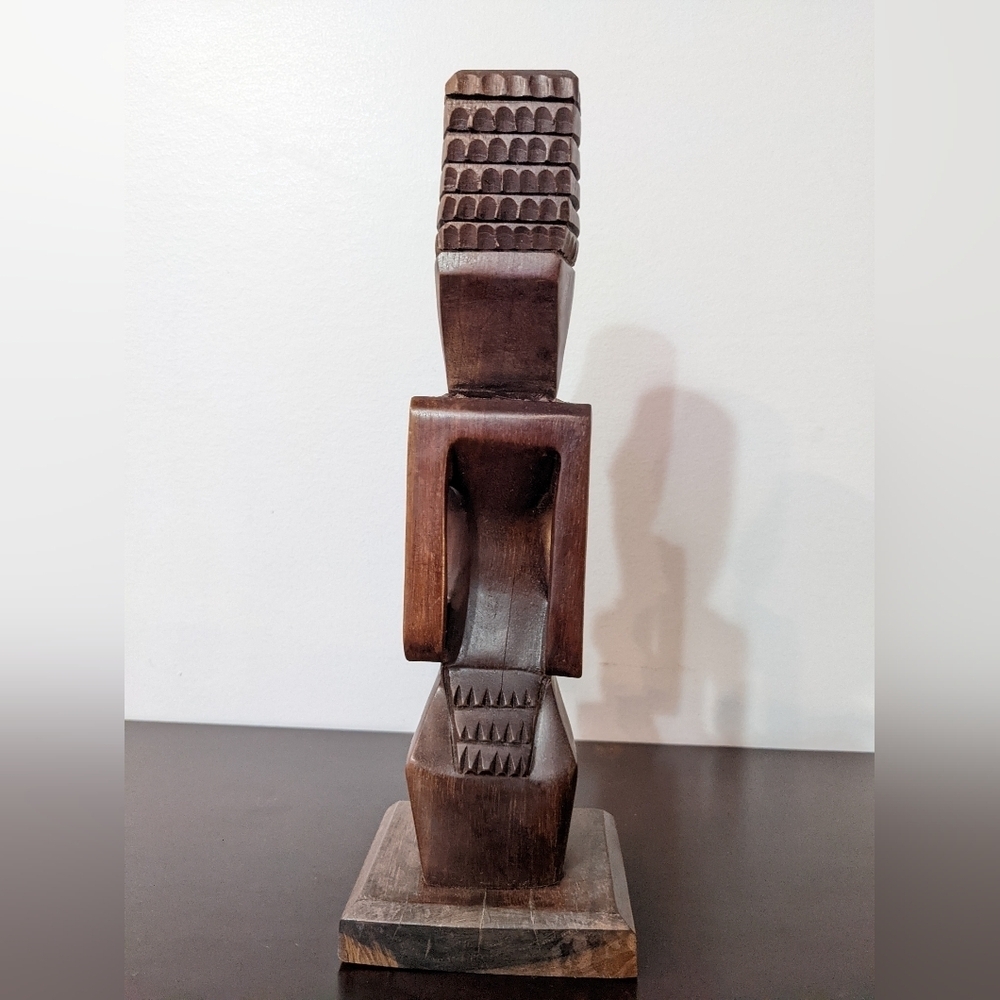 Wooden Tribal Carving - Picture 2 of 10